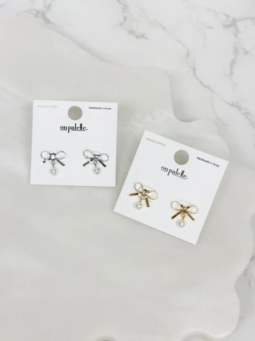Bow & Pearl Stud Earrings - Silver