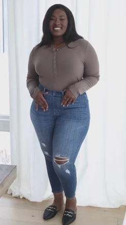 Get Together Mid-Rise Skinny Jegging by Judy Blue