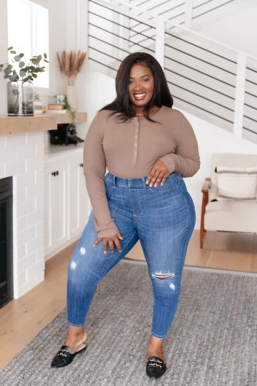 Get Together Mid-Rise Skinny Jegging by Judy Blue