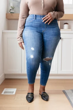 Get Together Mid-Rise Skinny Jegging by Judy Blue