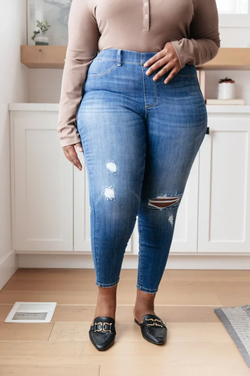 Get Together Mid-Rise Skinny Jegging by Judy Blue