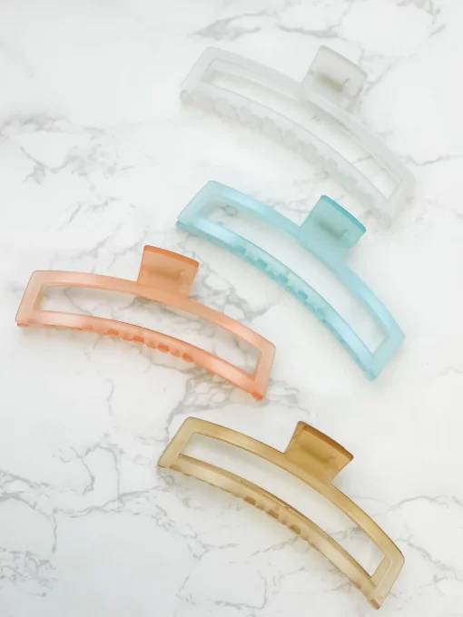 Giant Frosted Claw Clip - Clear