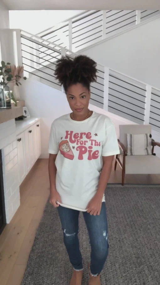 Here For The Pie Graphic T-Shirt In Cream
