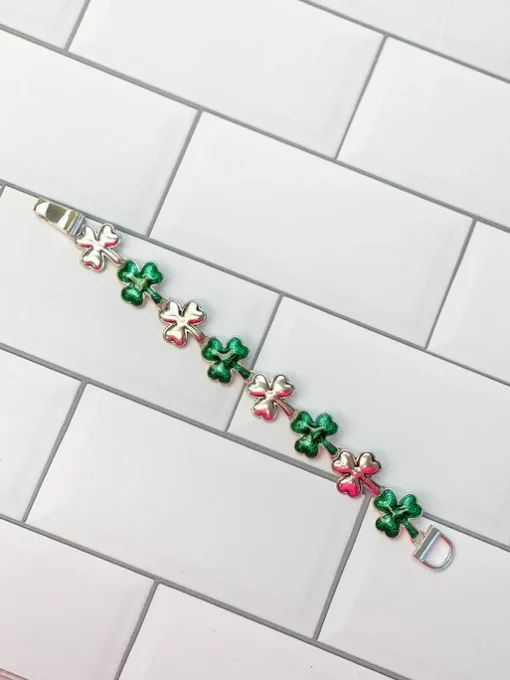 Magnetic Clover Bracelet