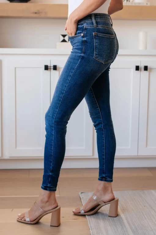 Maxine Mid-Rise Skinny Jeans by Judy Blue