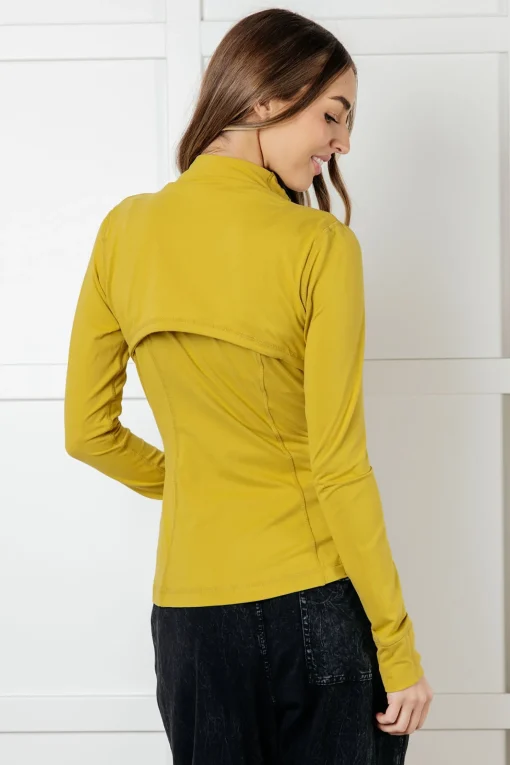 Staying Swift Activewear Jacket in Yellow Pear
