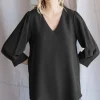 Three Quarter Sleeve V-Neck Blouse - Black