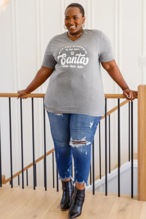 To The Window Graphic V Neck Tee In Gray