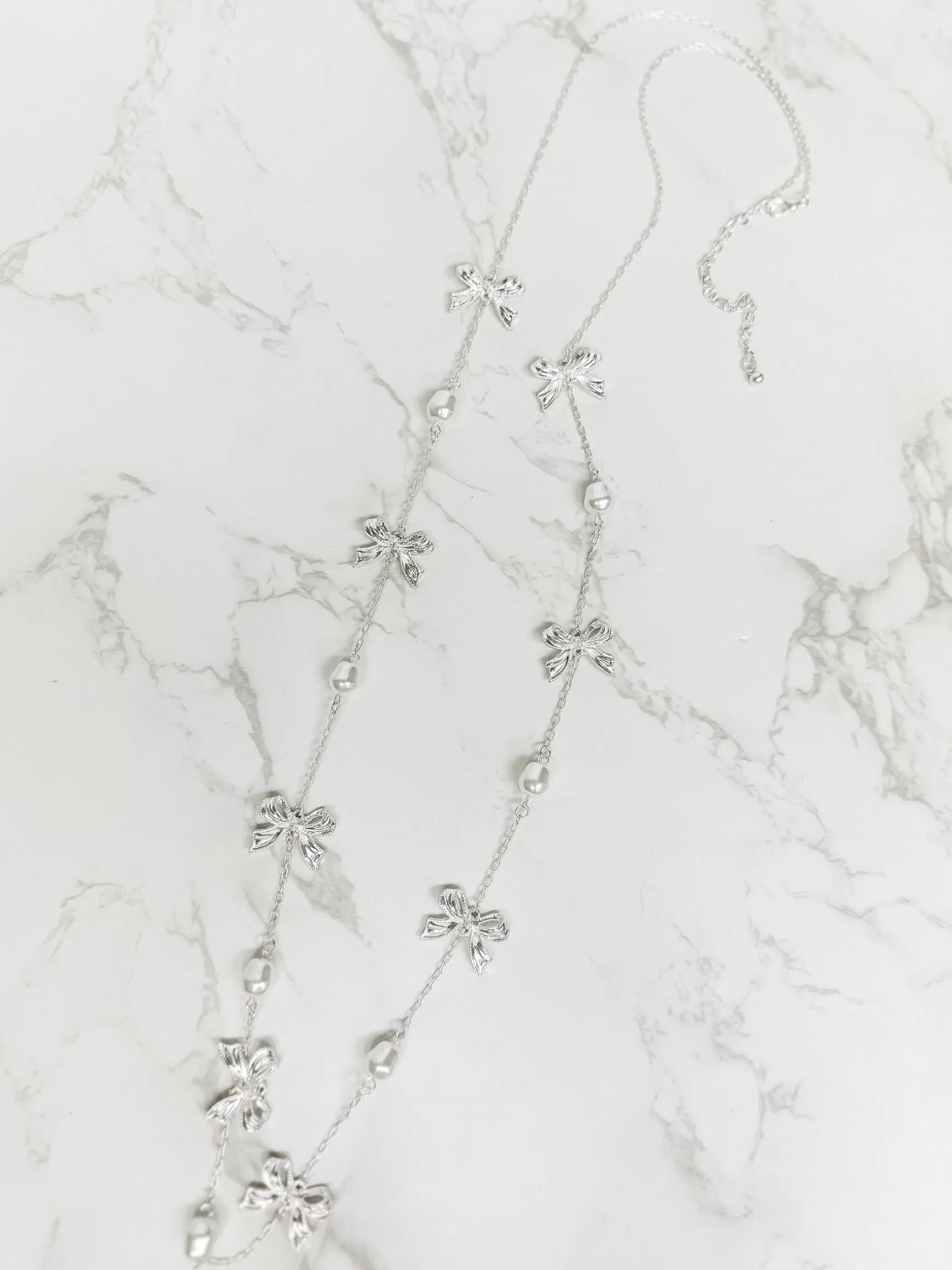 Vintage Silver Bow Long Necklace